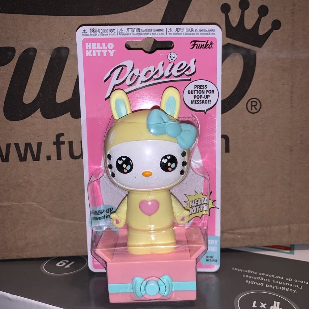 New & SOLDOUT Hello Kitty “Hoppy Easter!” Message Funko Popsies